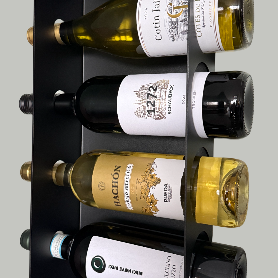 Wijnrek EXTRAVINO van staal met poedercoating, modern en strak ontwerp voor het opbergen van wijnflessen.