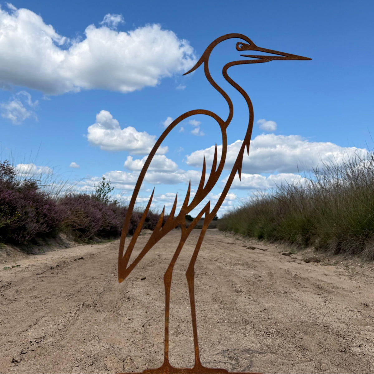 Tuinsteker HERON – reiger van cortenstaal voor bij vijver of gras