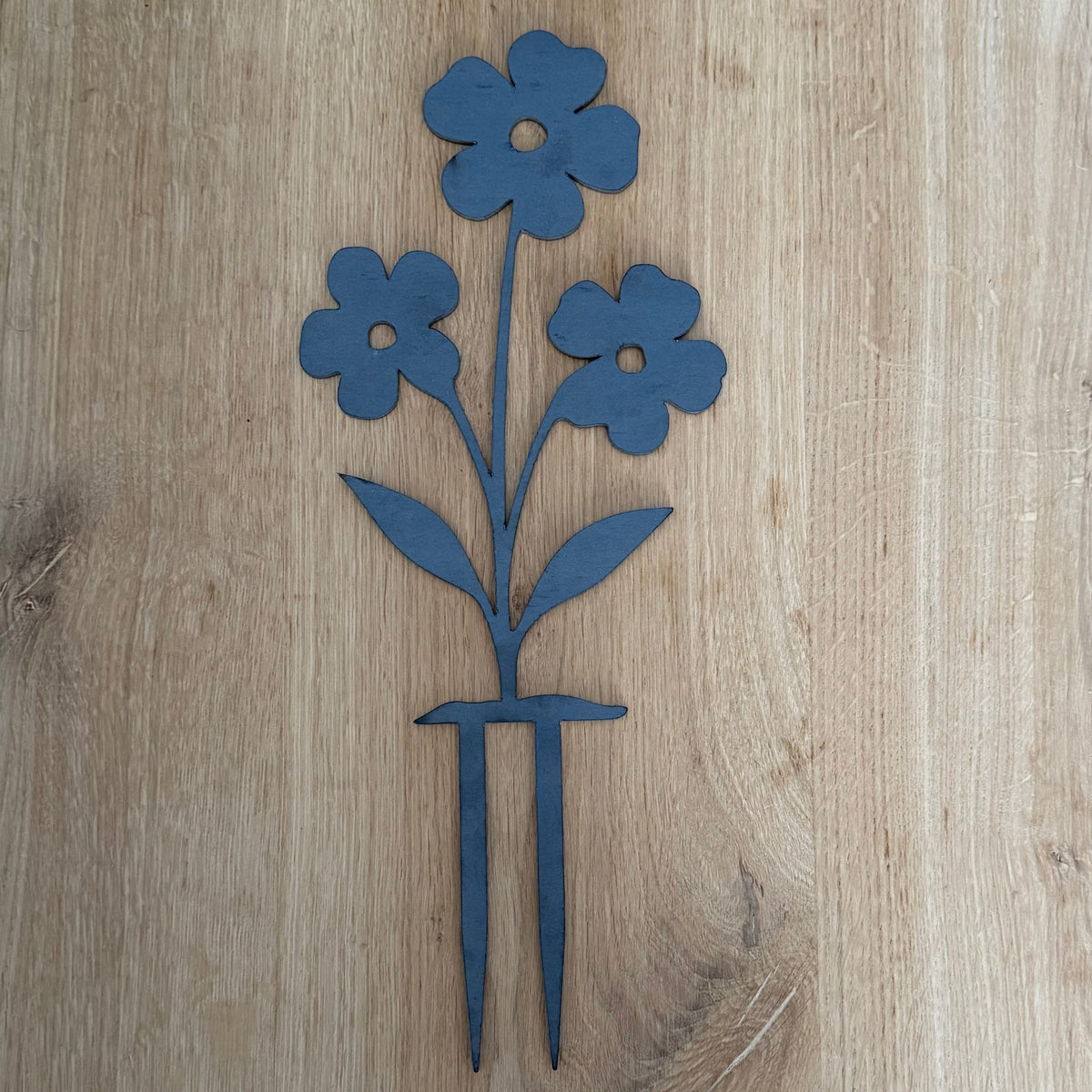 Tuinsteker FLORIFORM – cortenstalen bloemvorm voor tuinborder